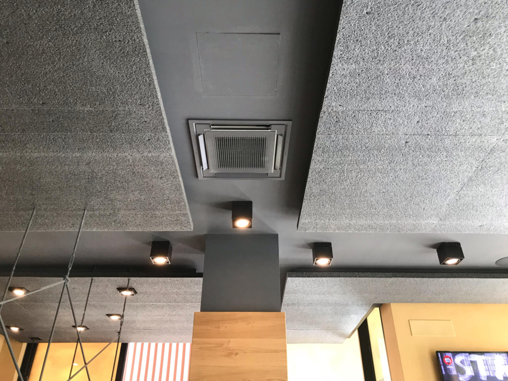 Whisper on ceiling in restaurant Stratocell Whisper on restaurant ceiling in Italy. FR Black